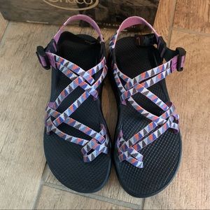 Chico’s ZX/2 Classic sz 8 Wide Camper Purple Chaco